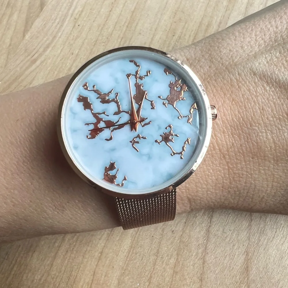 Jessica Carlyle ladies rose gold tone dress watch NEW BATTERY